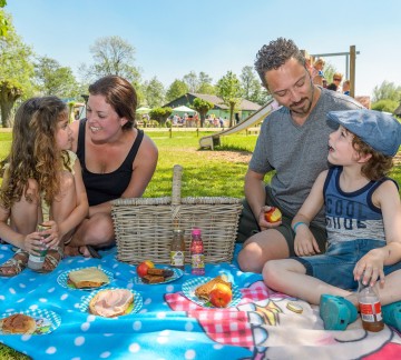 Avonturenboerderij Molenwaard_Zomerfoto_HR013_WimLanser.jpg