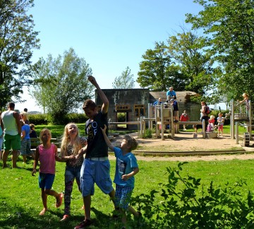 Speel- en Infopark Groede Podium